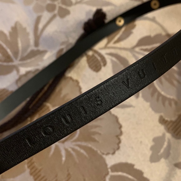 Louis Vuitton Woman’s Leather Belt - Picture 5 of 11